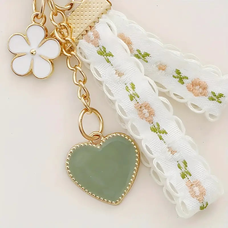 Elegante llavero de encaje de margaritas con dije de aleación en forma de corazón: el regalo perfecto de San Valentín para bolsos y auriculares.