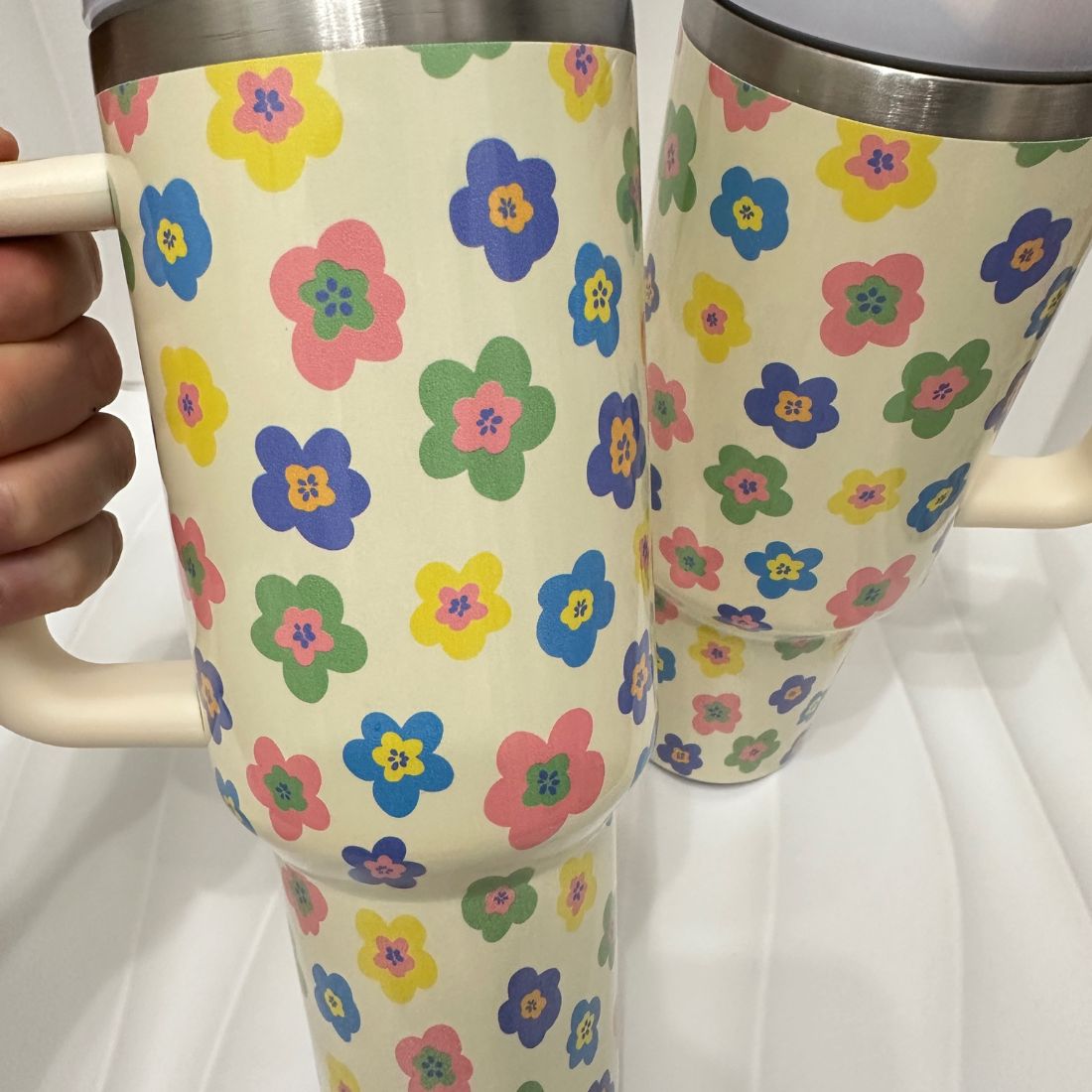 Free Delivery - All-in-One Tumbler Gift Bundle - Floral Carry Bag, Accessories & Ice Mold