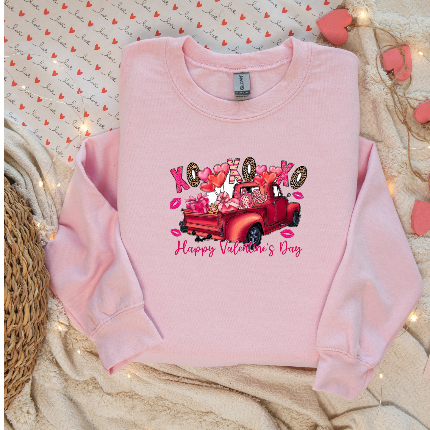 Crewneck unisexe Happy Valentine's Day Truck - Cadeau festif et confortable pour l'amour et le style