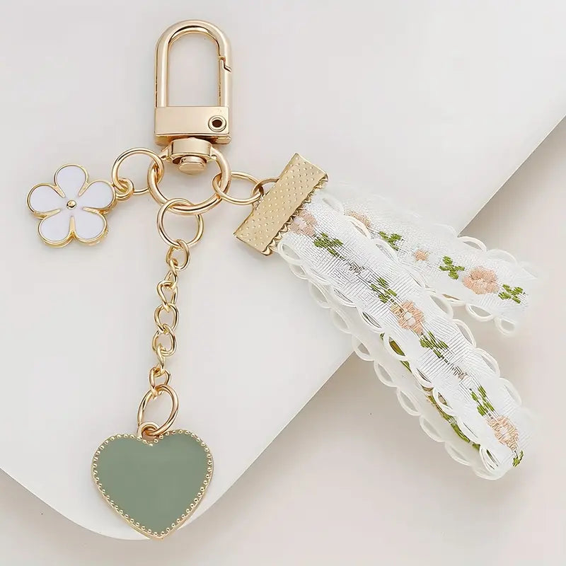 Elegante llavero de encaje de margaritas con dije de aleación en forma de corazón: el regalo perfecto de San Valentín para bolsos y auriculares.